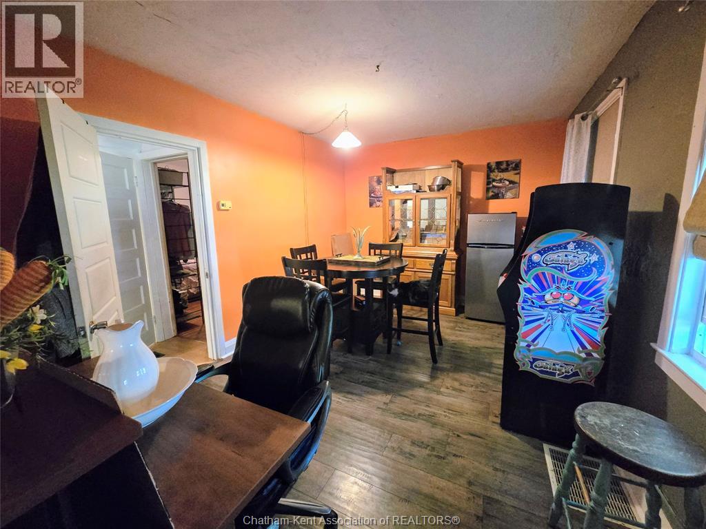 Photo 12 of 74 Sunnyside Avenue, Chatham ON