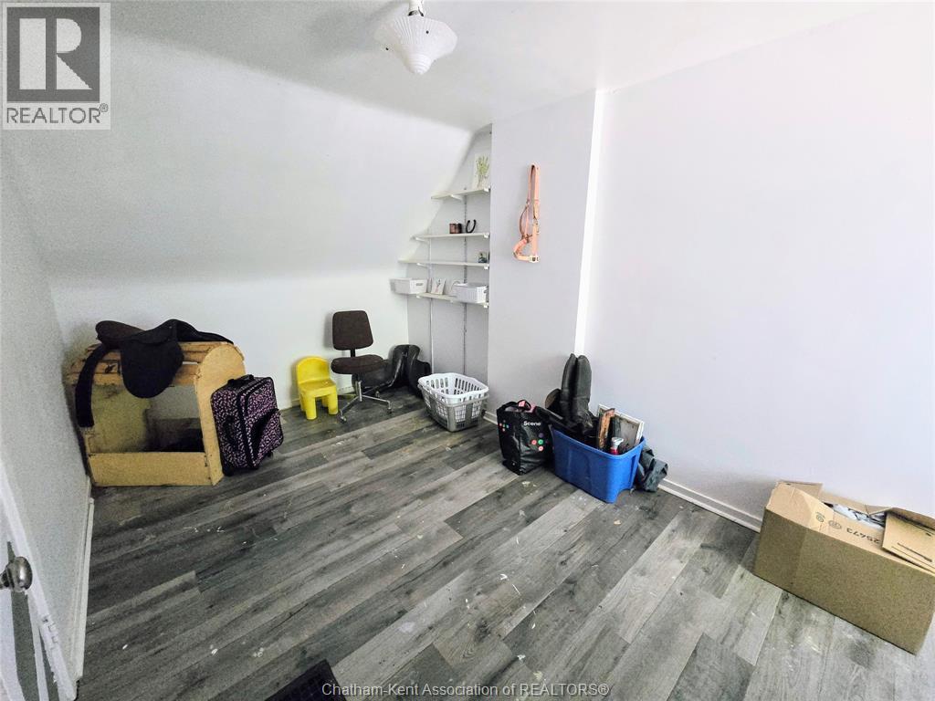 Photo 17 of 74 Sunnyside Avenue, Chatham ON