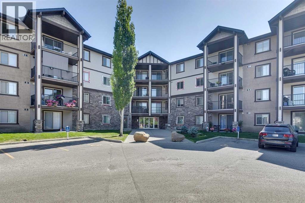 Photo 17 of 1413 60 Panatella Street Nw, Calgary AB