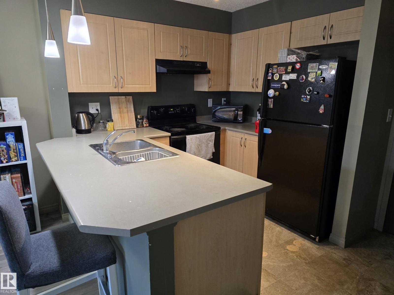 Photo 2 of 403 11441 Ellerslie Rd Sw, Edmonton AB