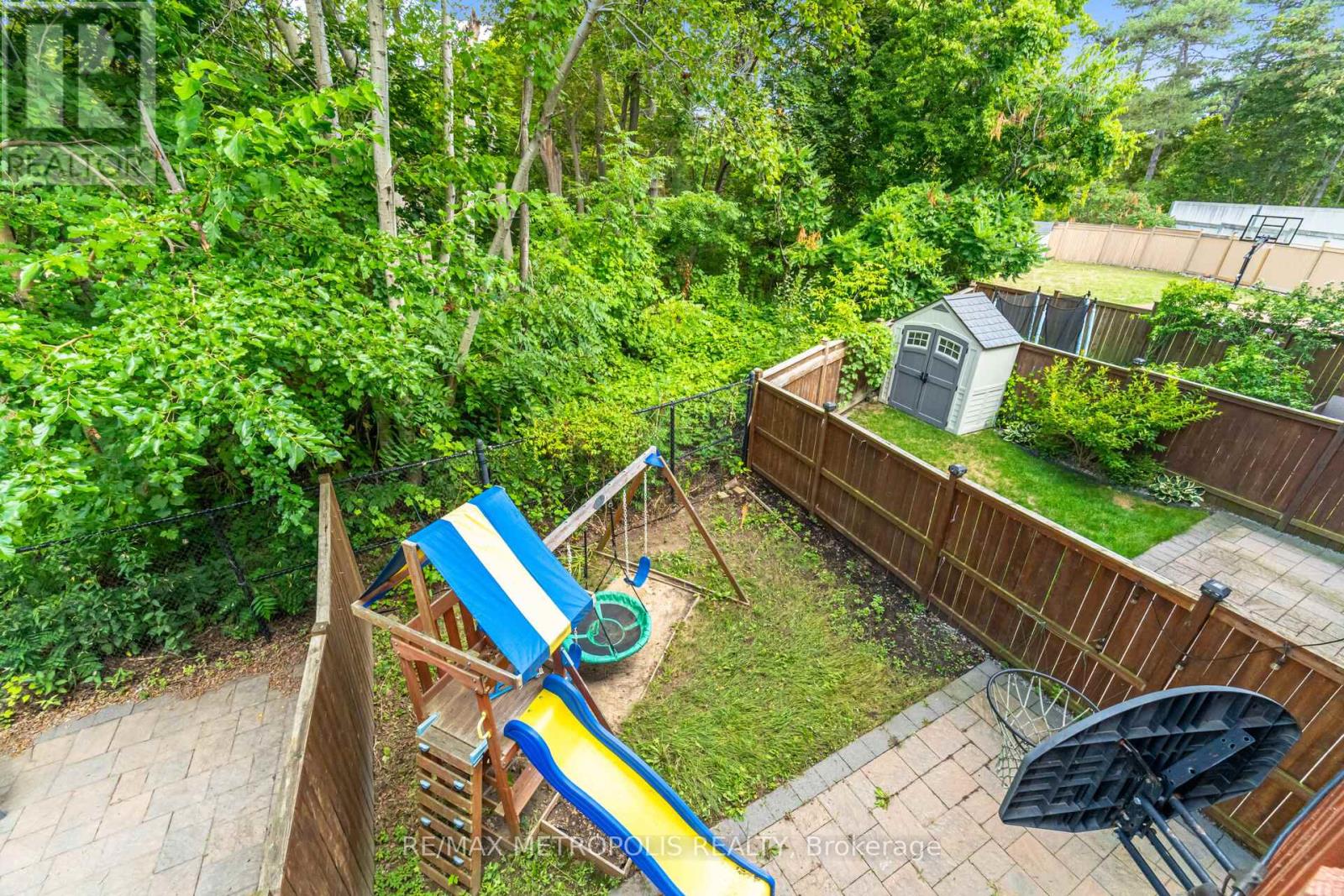 Photo 15 of 104 Stagecoach Circle, Toronto ON