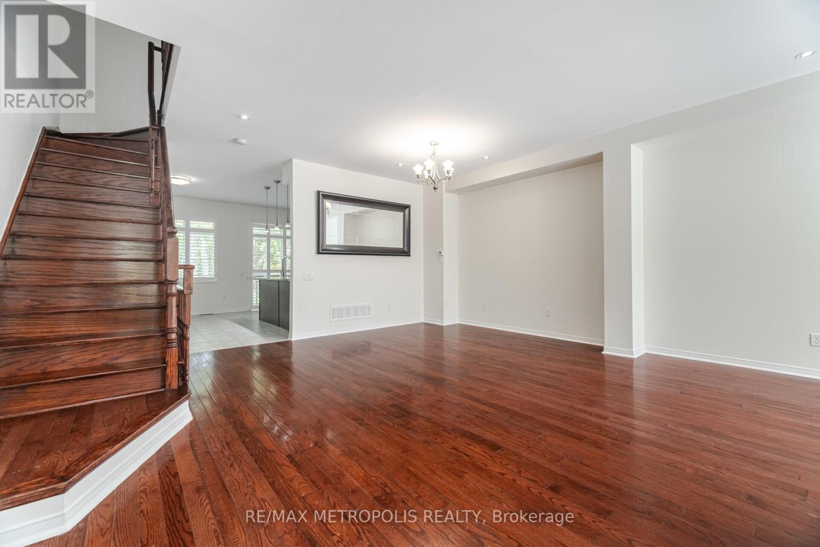 Photo 20 of 104 Stagecoach Circle, Toronto ON