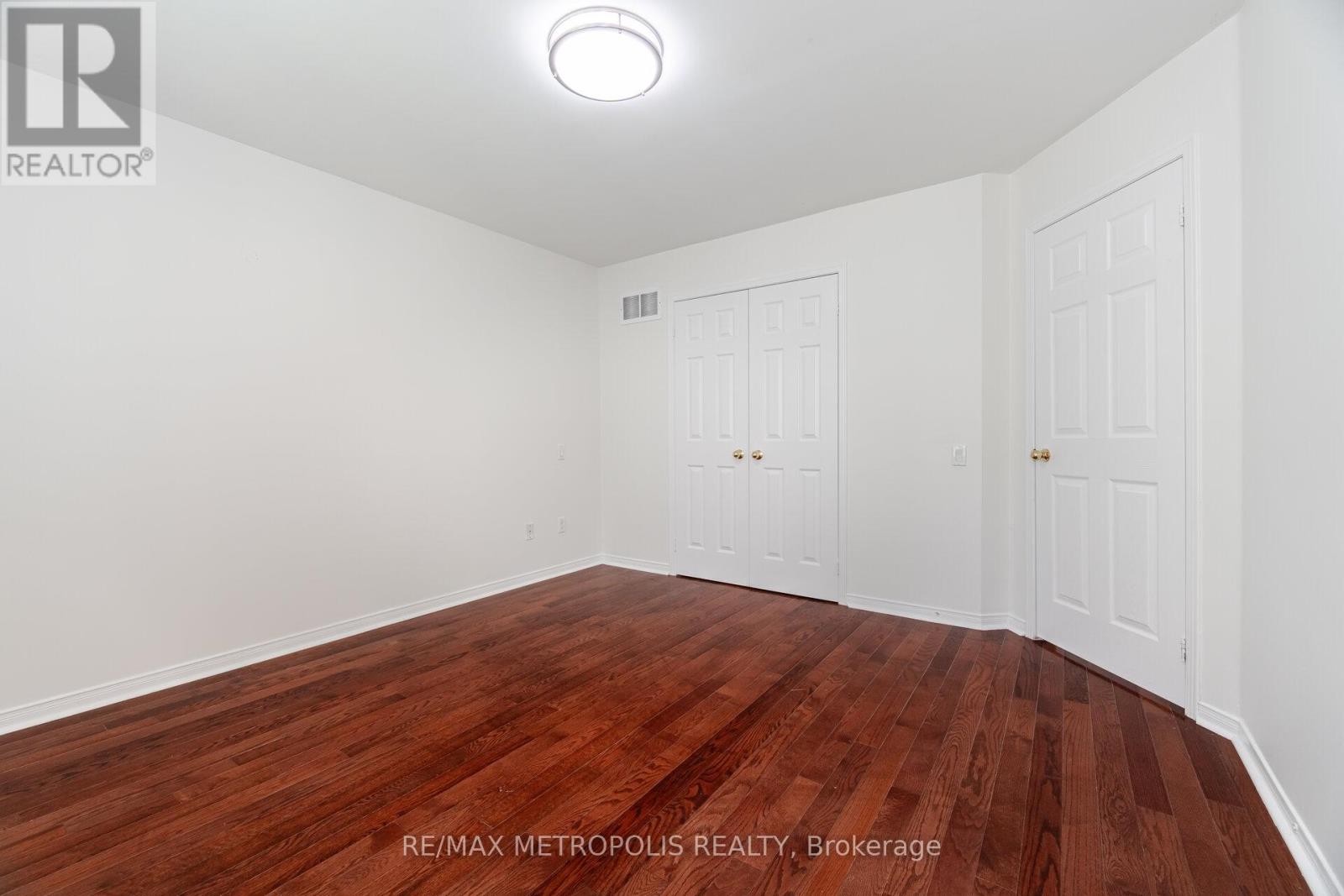 Photo 23 of 104 Stagecoach Circle, Toronto ON