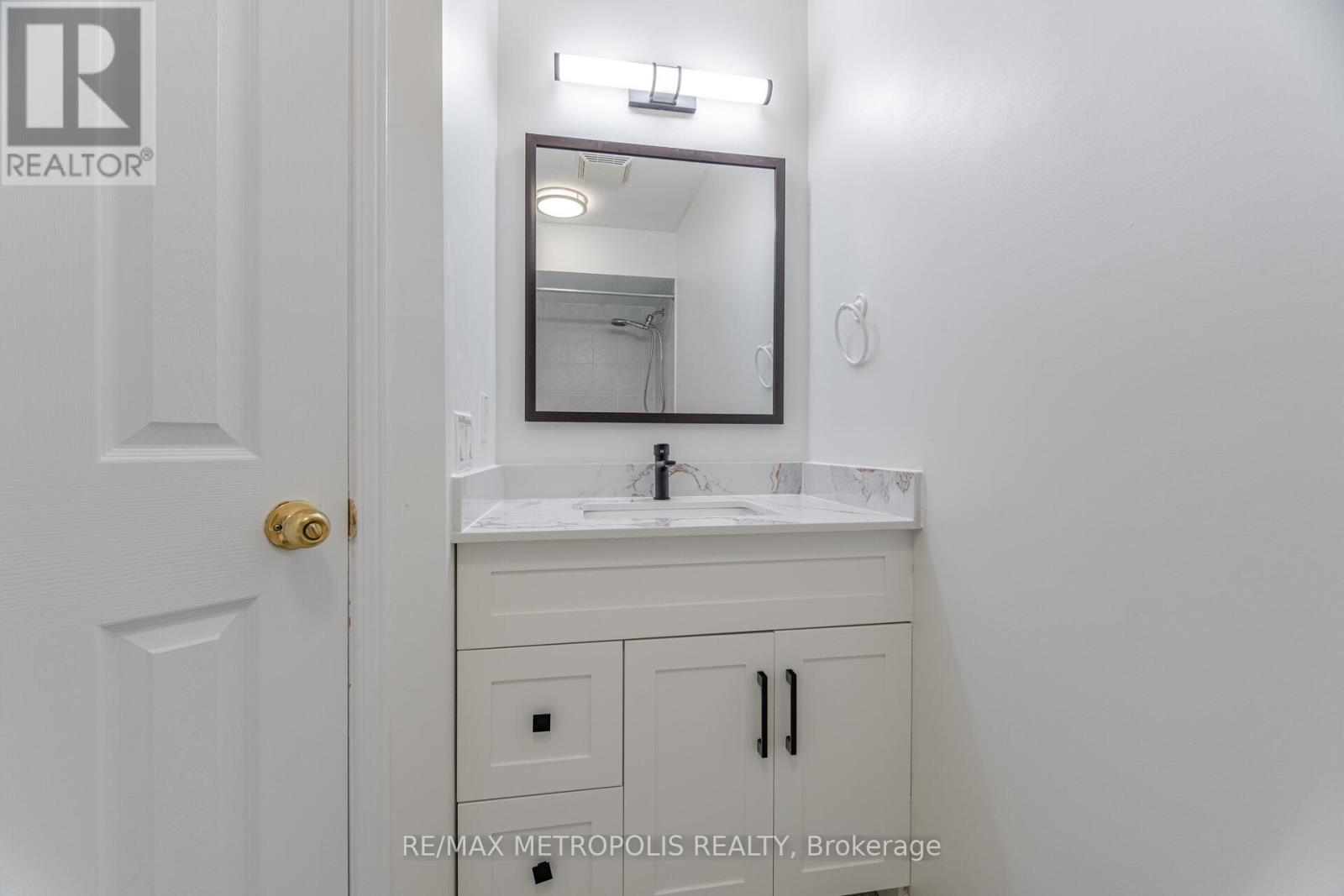 Photo 31 of 104 Stagecoach Circle, Toronto ON