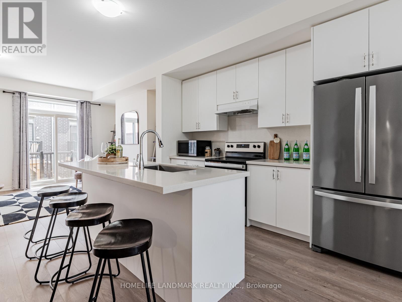 Photo 7 of 25 Origin Way, Vaughan ON