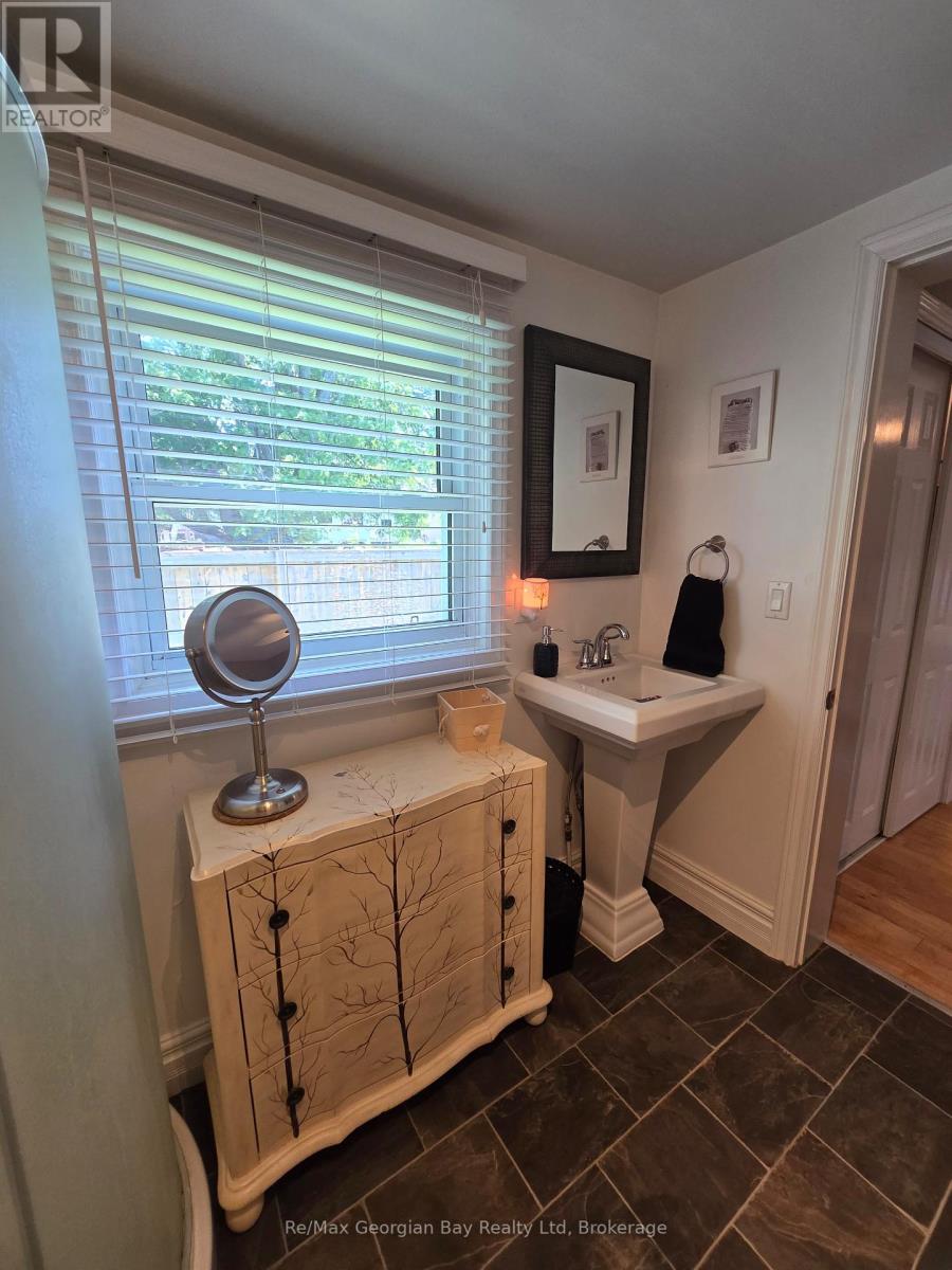 Photo 15 of 3206 Port Severn Road, Severn ON