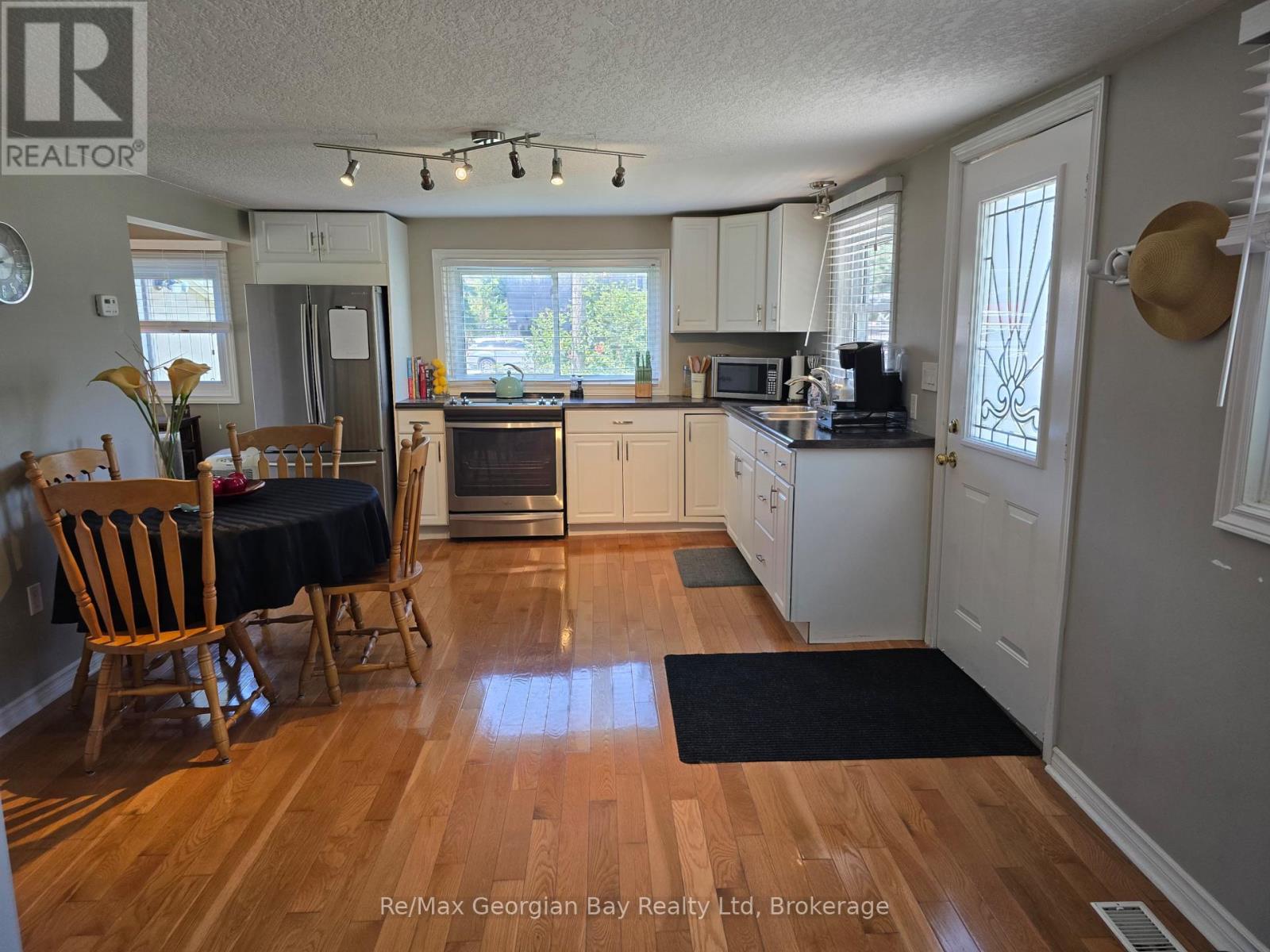 Photo 2 of 3206 Port Severn Road, Severn ON