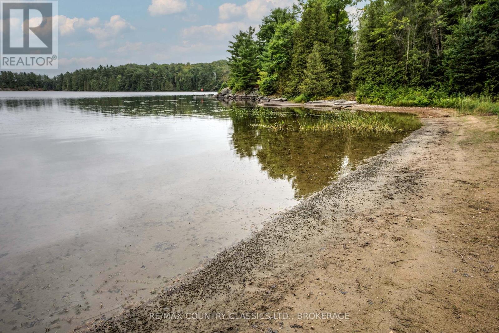 Photo 3 of 1055 Moores Lane, Frontenac ON