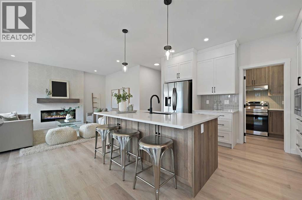 Photo 2 of 564 Baywater Manor Sw, Airdrie AB