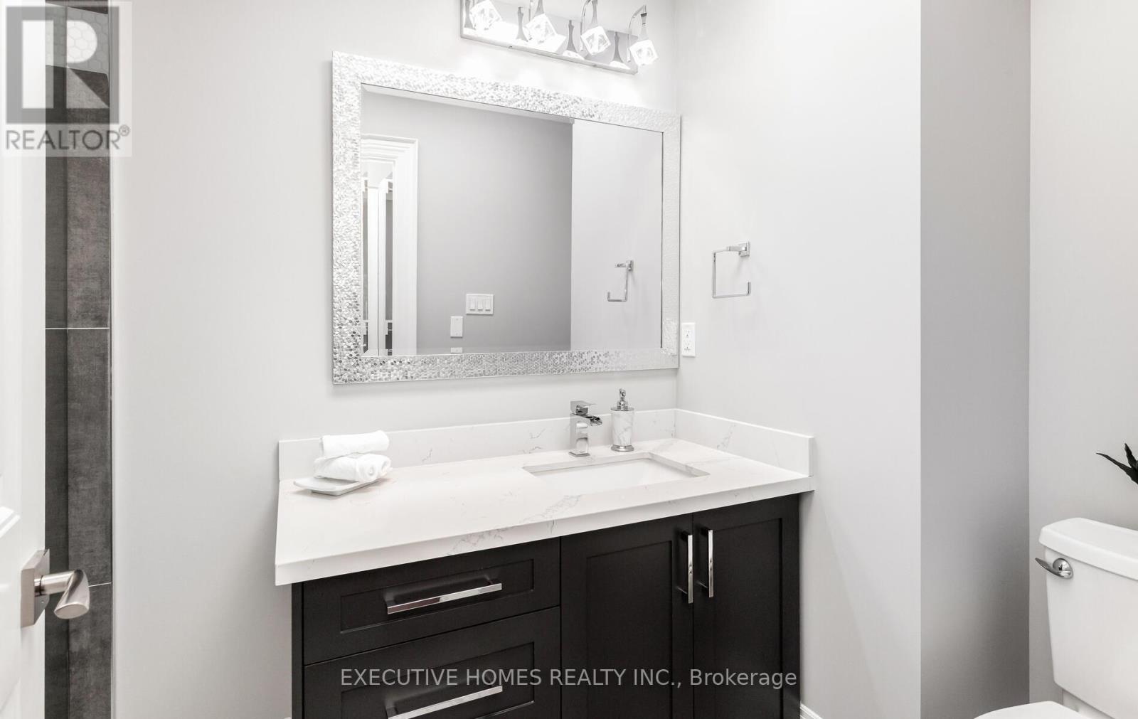 Photo 36 of 1469 Bridge Road, Oakville ON