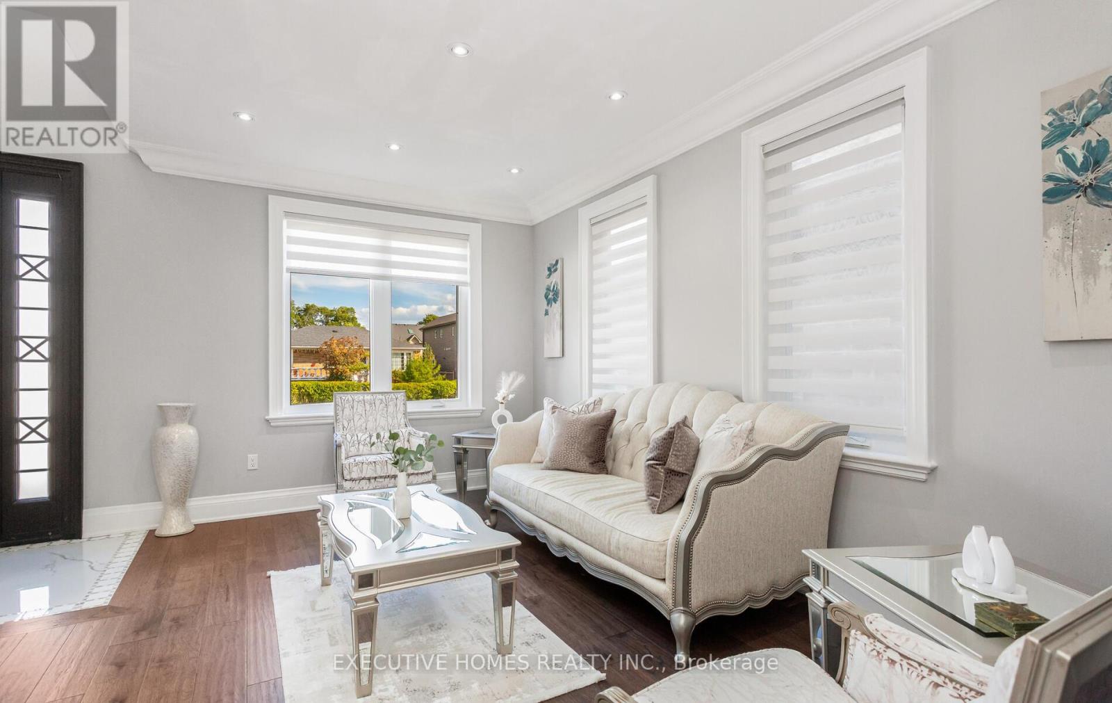 Photo 8 of 1469 Bridge Road, Oakville ON