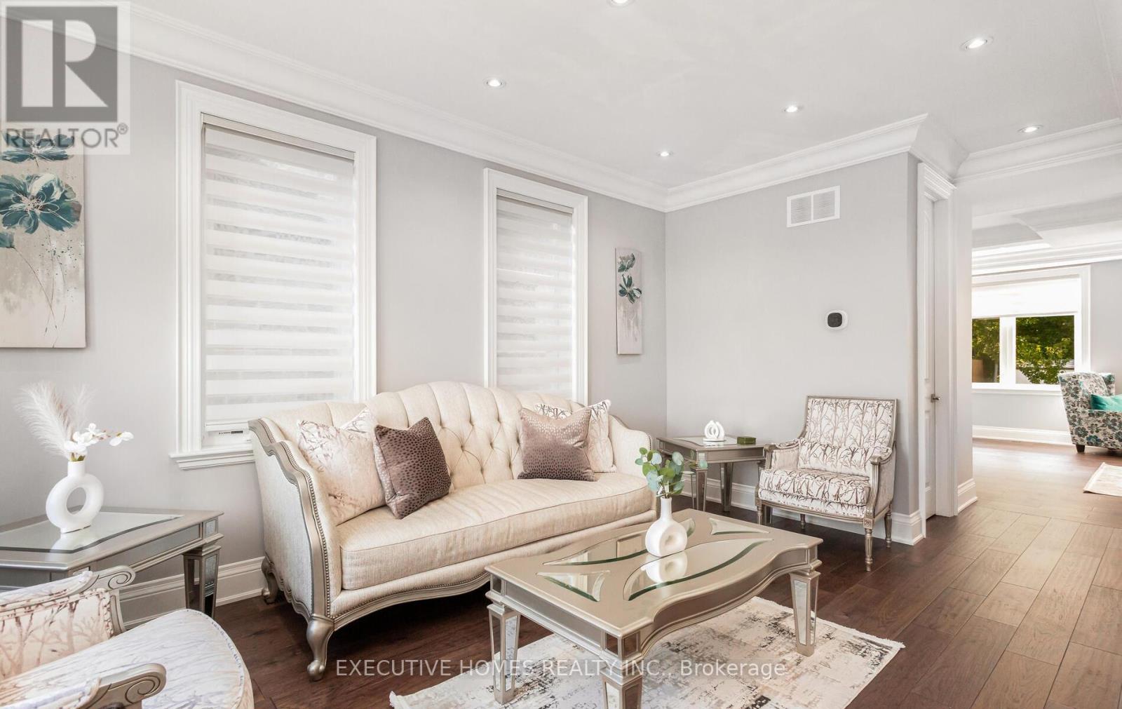 Photo 7 of 1469 Bridge Road, Oakville ON