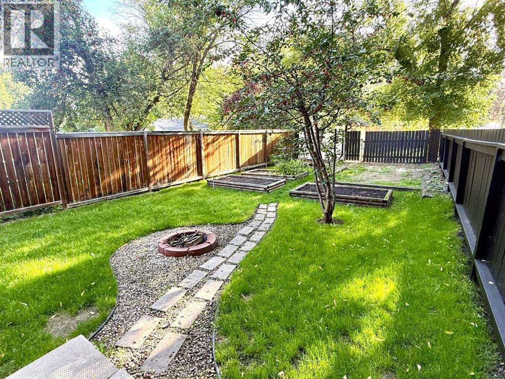 Photo 4 of 5517 47 A Avenue, Red Deer AB