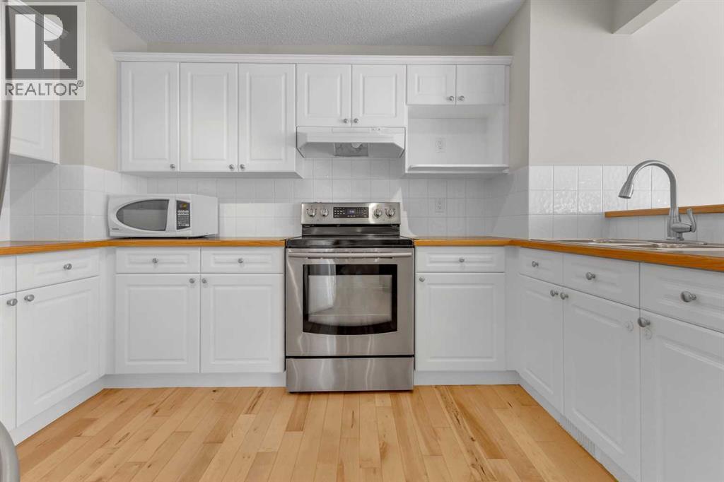 Single Family House for Sale in  Coventry Hills Way NE Coventry Hills Calgary 