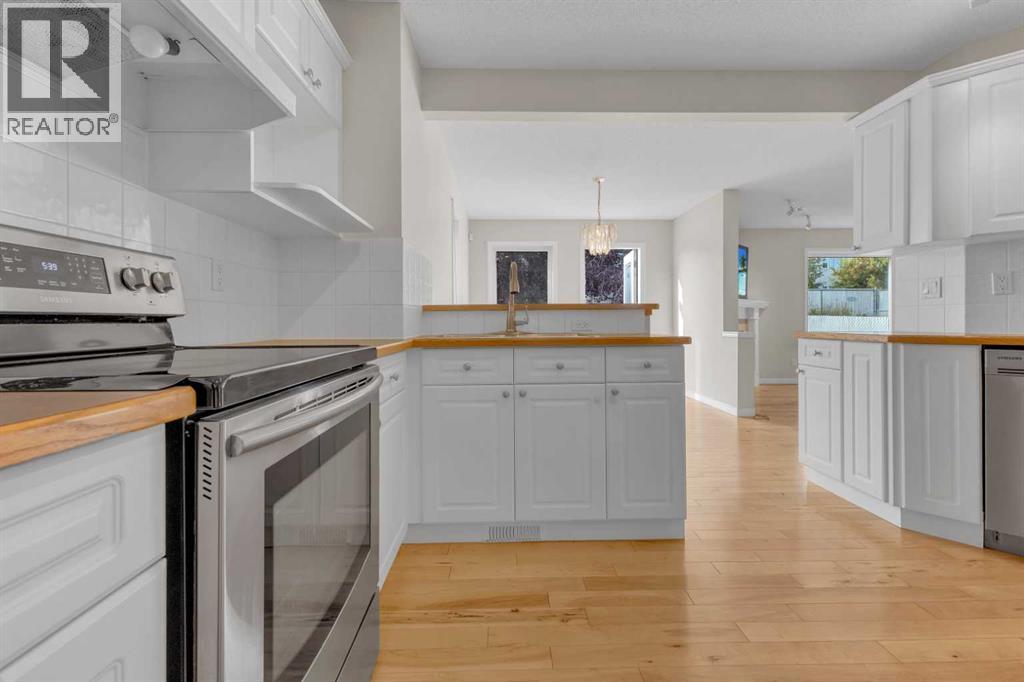 Single Family House for Sale in  Coventry Hills Way NE Coventry Hills Calgary 
