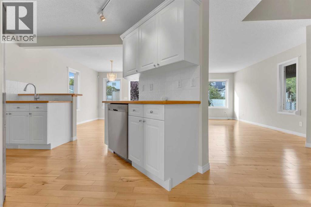 Single Family House for Sale in  Coventry Hills Way NE Coventry Hills Calgary 