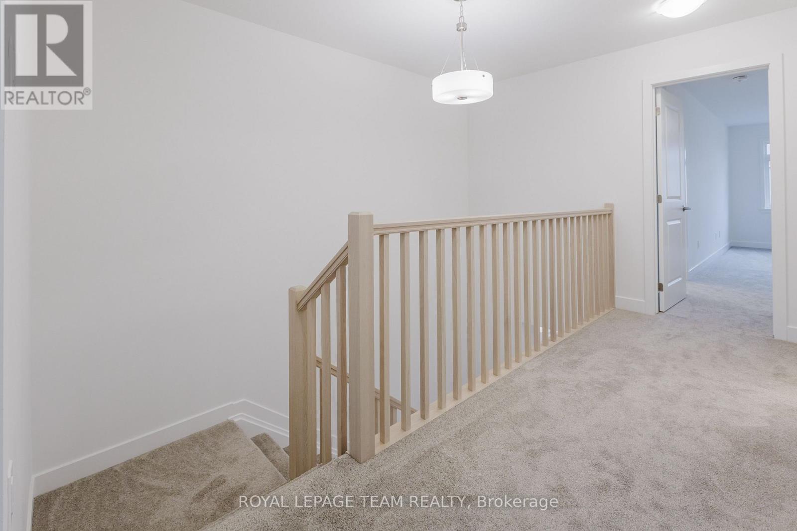 Photo 13 of 805 Anciano Crescent, Ottawa ON