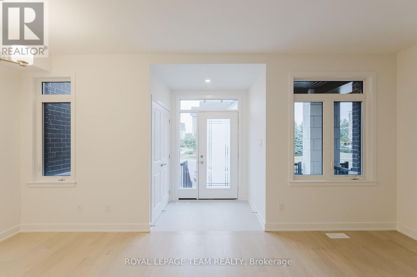 Photo 30 of 805 Anciano Crescent, Ottawa ON