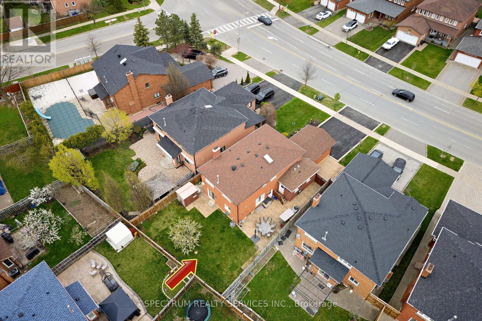 Photo 17 of Bsmt 8432 Martin Grove Road, Vaughan ON