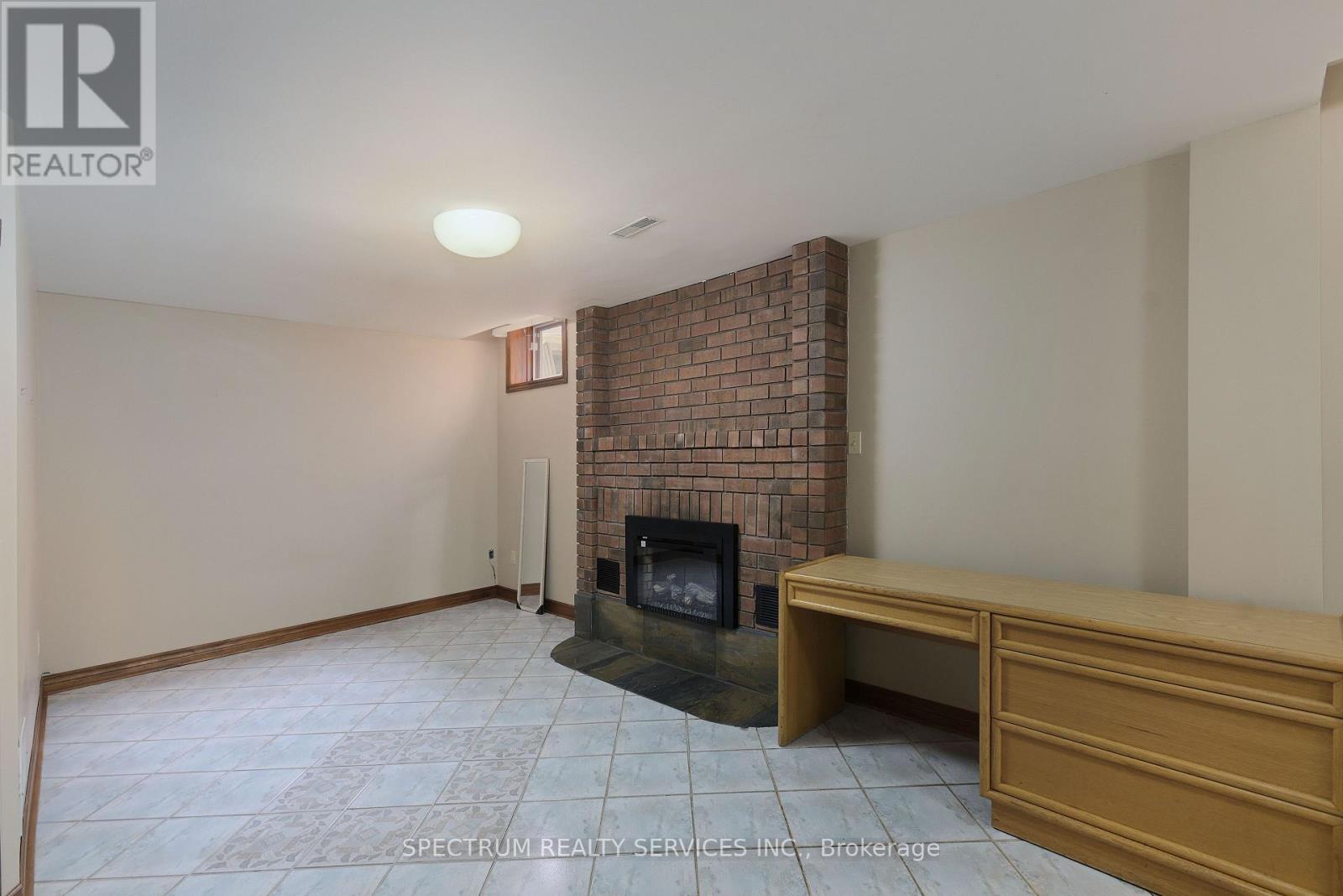Photo 5 of Bsmt 8432 Martin Grove Road, Vaughan ON