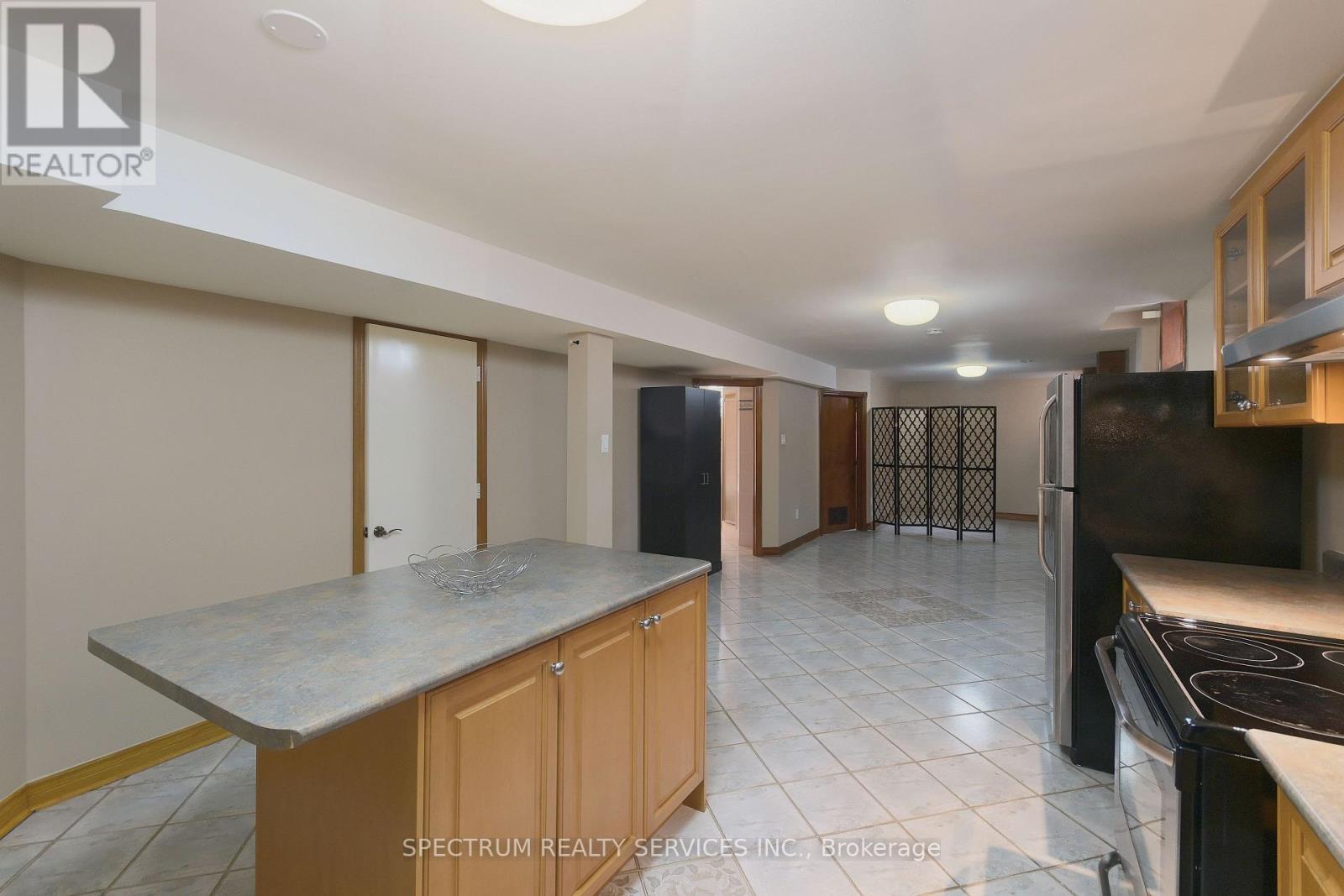 Photo 8 of Bsmt 8432 Martin Grove Road, Vaughan ON