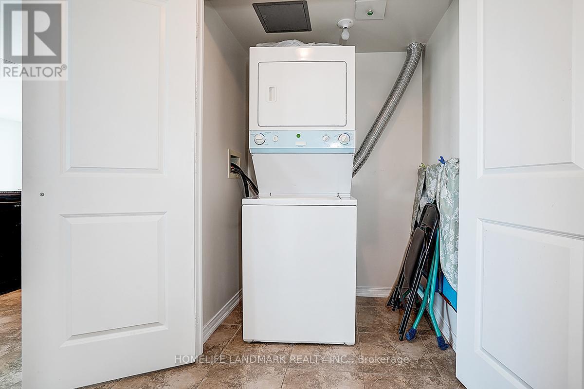 Photo 36 of 15 C 8 Rosebank Drive, Toronto ON