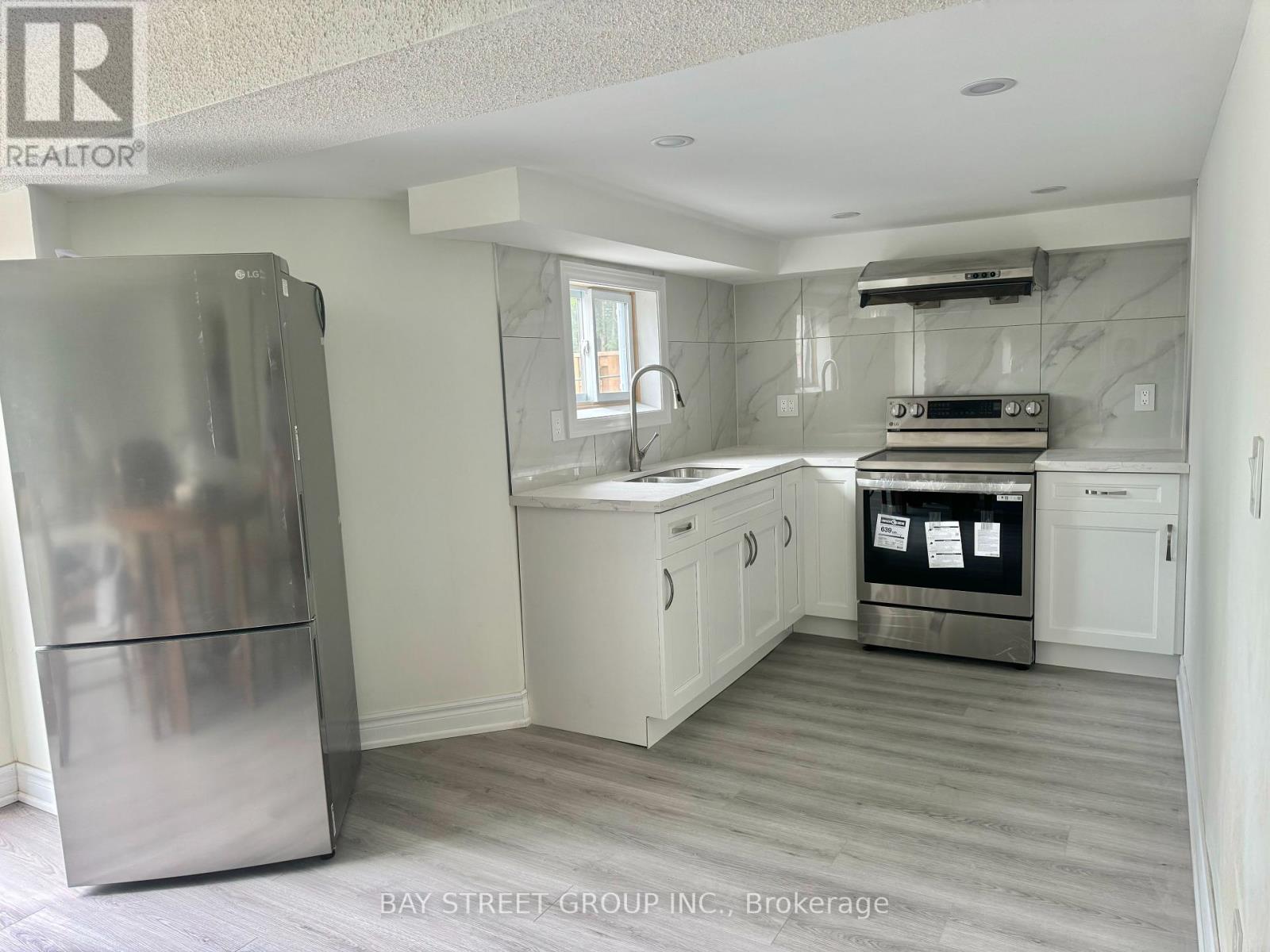 Photo 4 of One Room In W O Basement 8 Queensgate Court, Markham ON