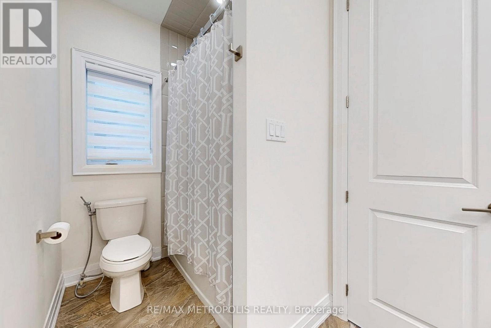 Photo 47 of 163 Ballantyne Boulevard, Vaughan ON
