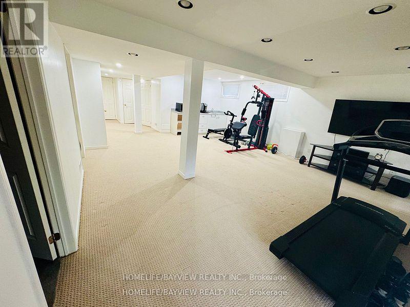 Photo 24 of 23 Holm Crescent, Markham ON