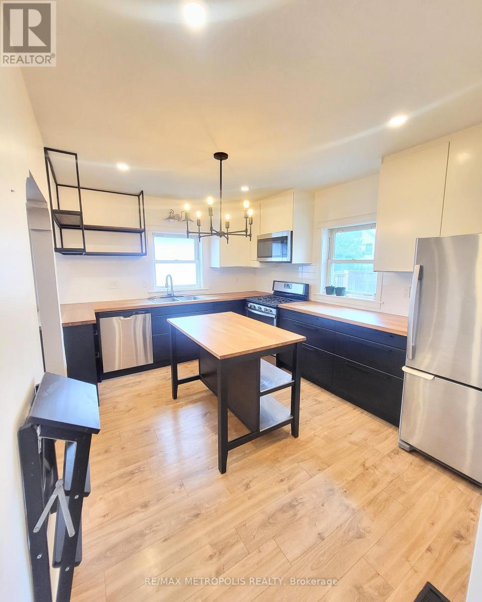 Photo 10 of 51 Michael Avenue, St Catharines ON