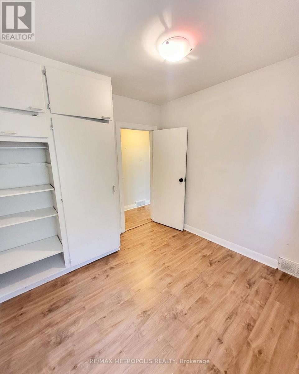 Photo 17 of 51 Michael Avenue, St Catharines ON