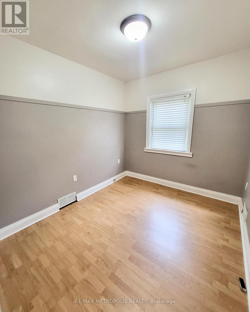 Photo 18 of 51 Michael Avenue, St Catharines ON