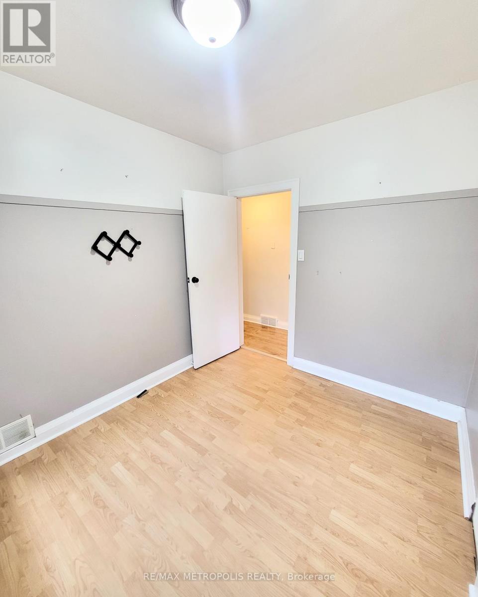Photo 19 of 51 Michael Avenue, St Catharines ON