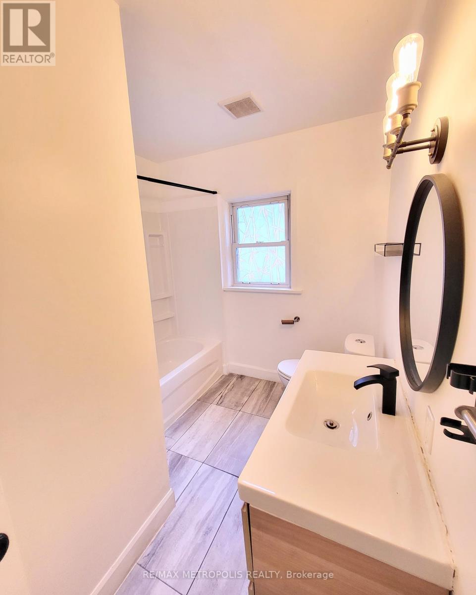 Photo 20 of 51 Michael Avenue, St Catharines ON