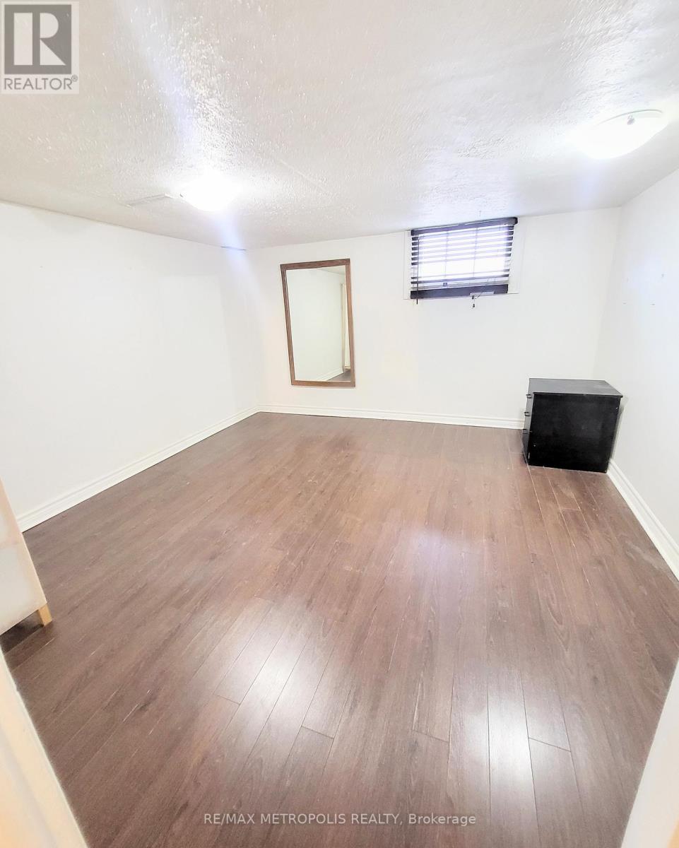 Photo 22 of 51 Michael Avenue, St Catharines ON