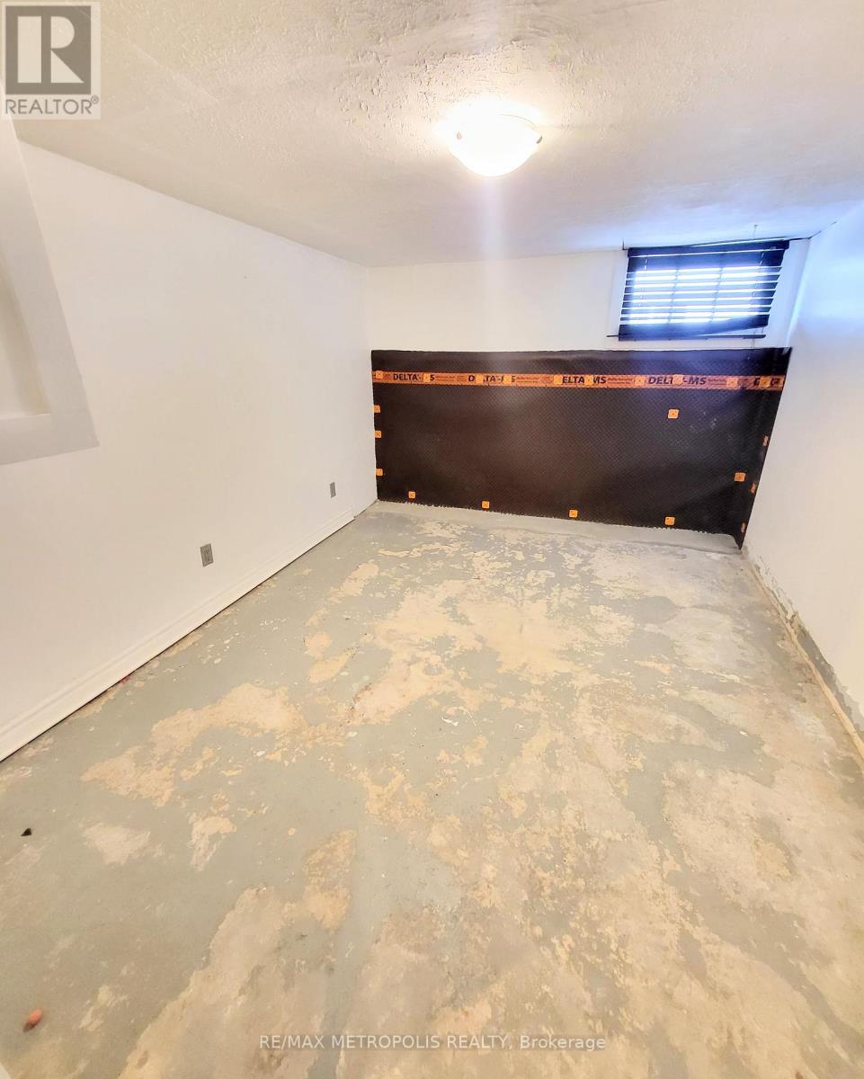 Photo 26 of 51 Michael Avenue, St Catharines ON