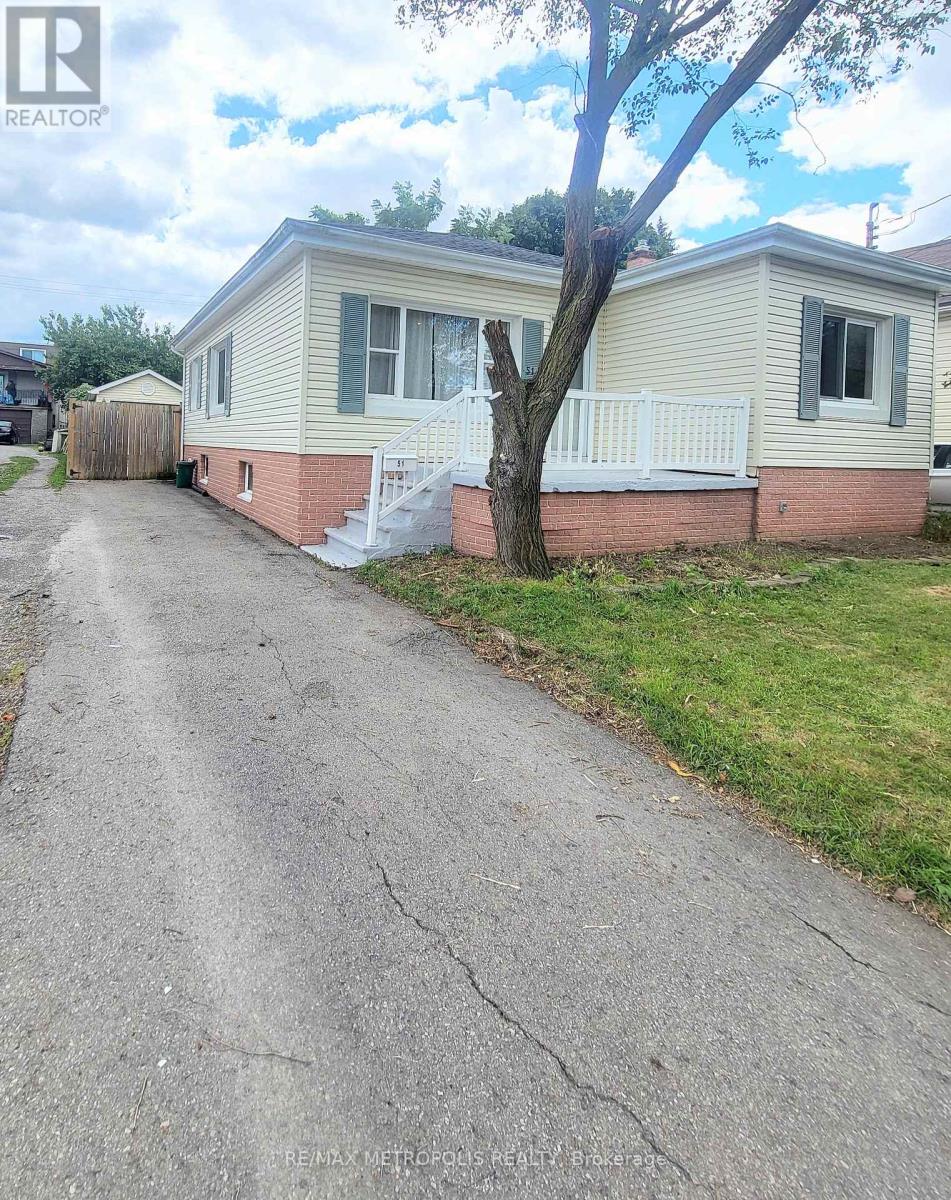Photo 4 of 51 Michael Avenue, St Catharines ON