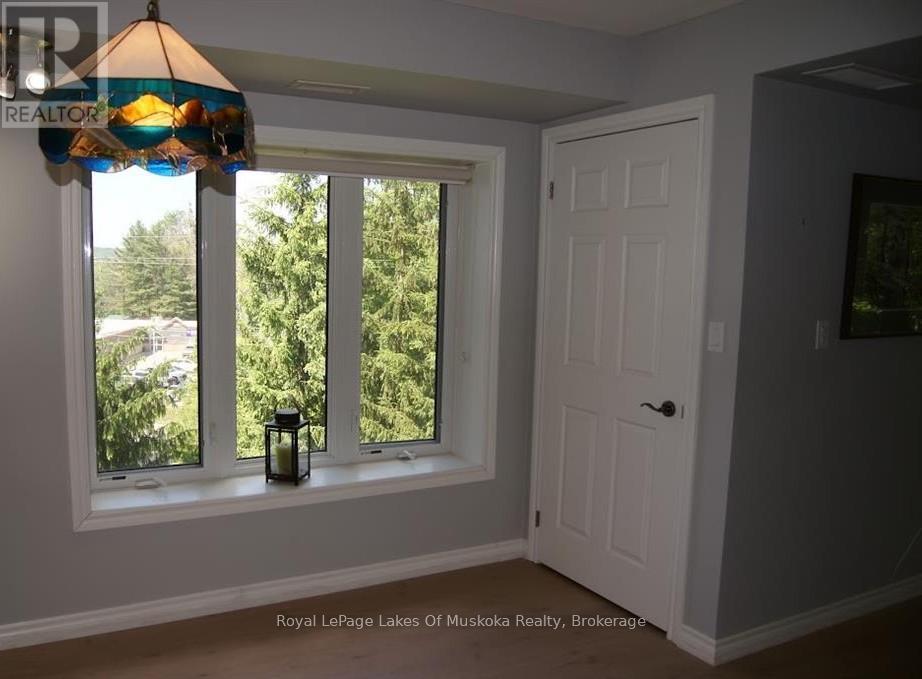 Photo 16 of 301 24 Dairy Lane, Huntsville ON