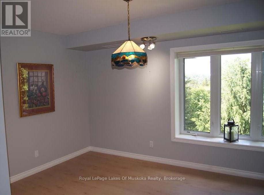 Photo 17 of 301 24 Dairy Lane, Huntsville ON
