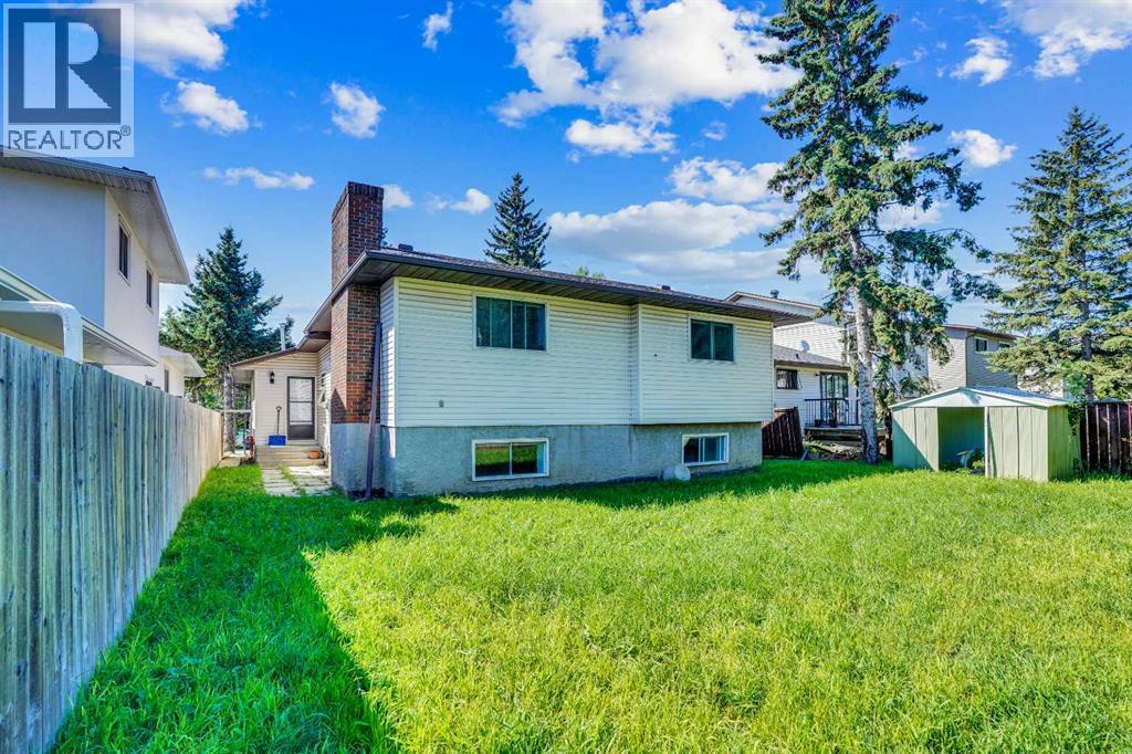 Photo 42 of 35 Castlefall Grove Ne, Calgary AB