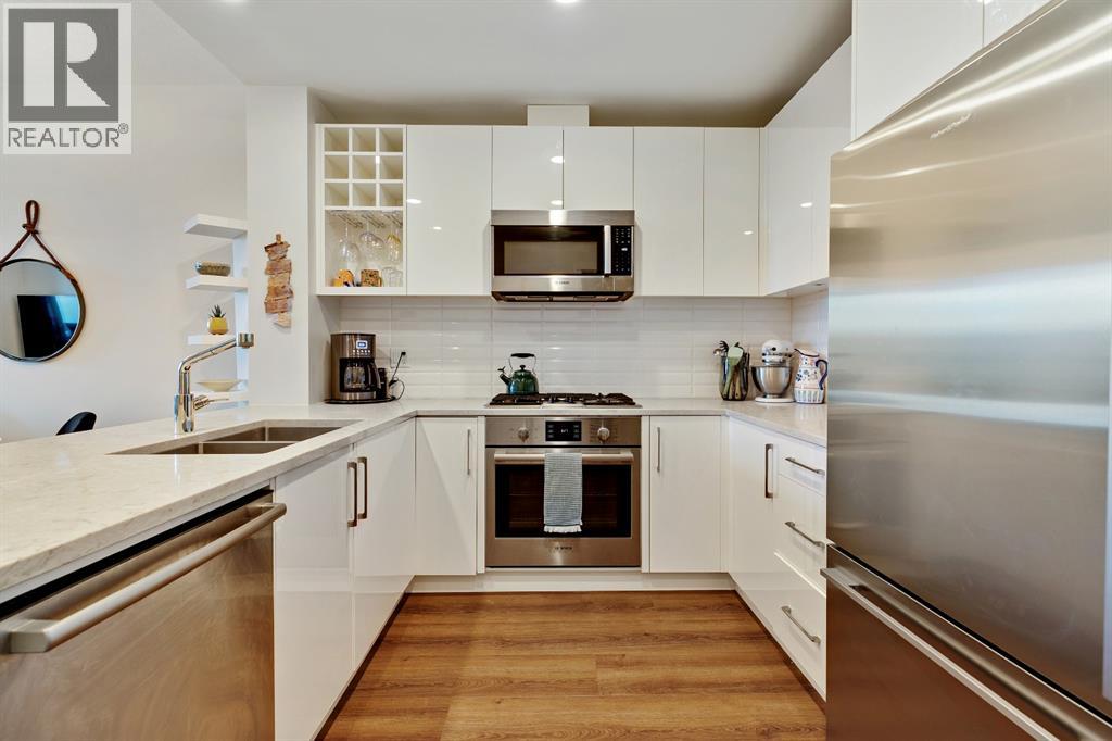 Photo 2 of 309 301 10 Street Nw, Calgary AB