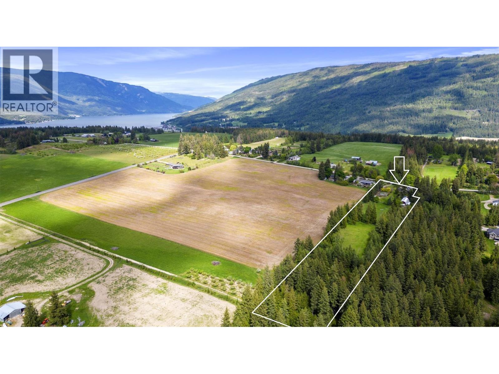 Photo 7 of 3971 30 Street Ne, Salmon Arm BC