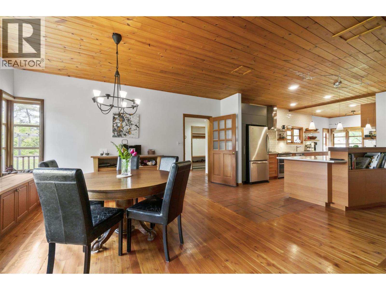 Photo 19 of 3971 30 Street Ne, Salmon Arm BC