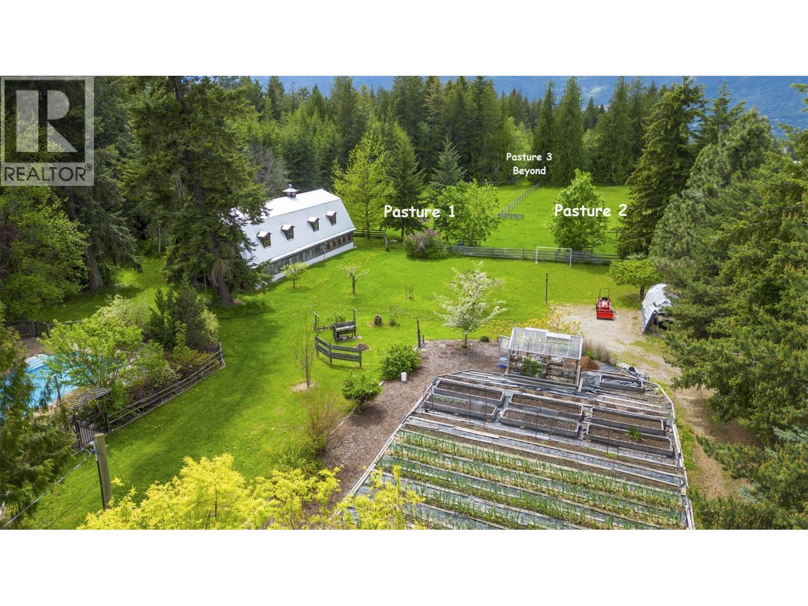 Photo 6 of 3971 30 Street Ne, Salmon Arm BC