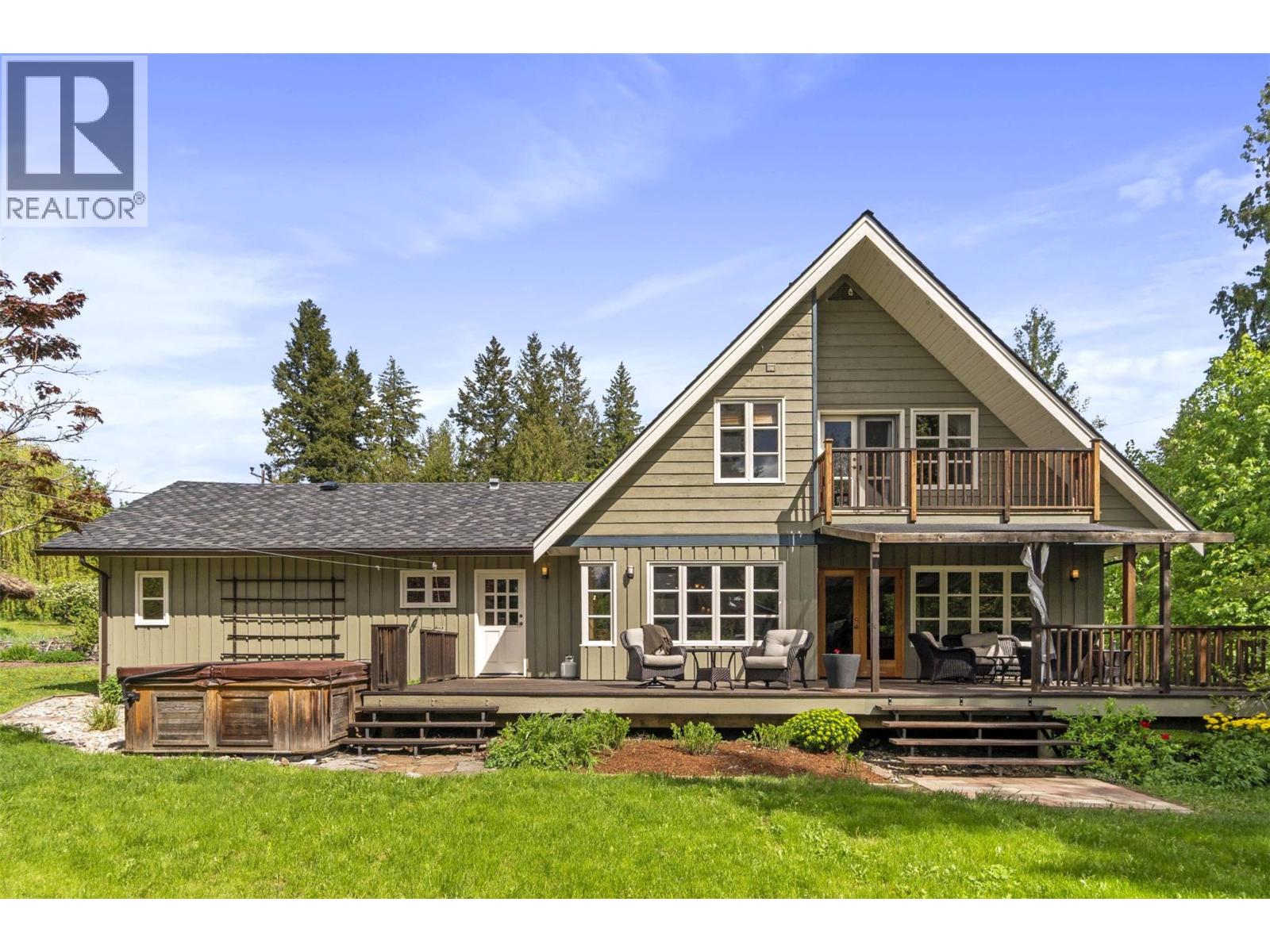 Photo 12 of 3971 30 Street Ne, Salmon Arm BC