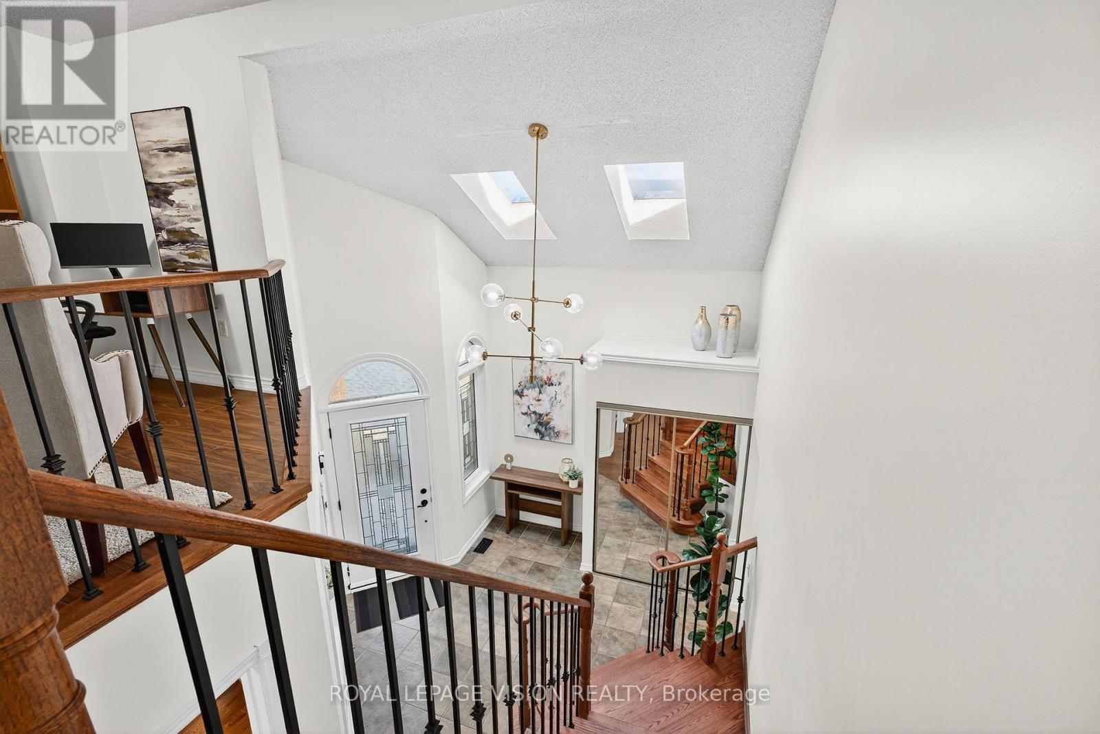 Photo 22 of 811 Beatrice Street E, Oshawa ON