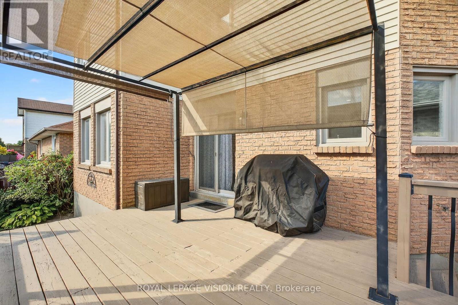 Photo 50 of 811 Beatrice Street E, Oshawa ON