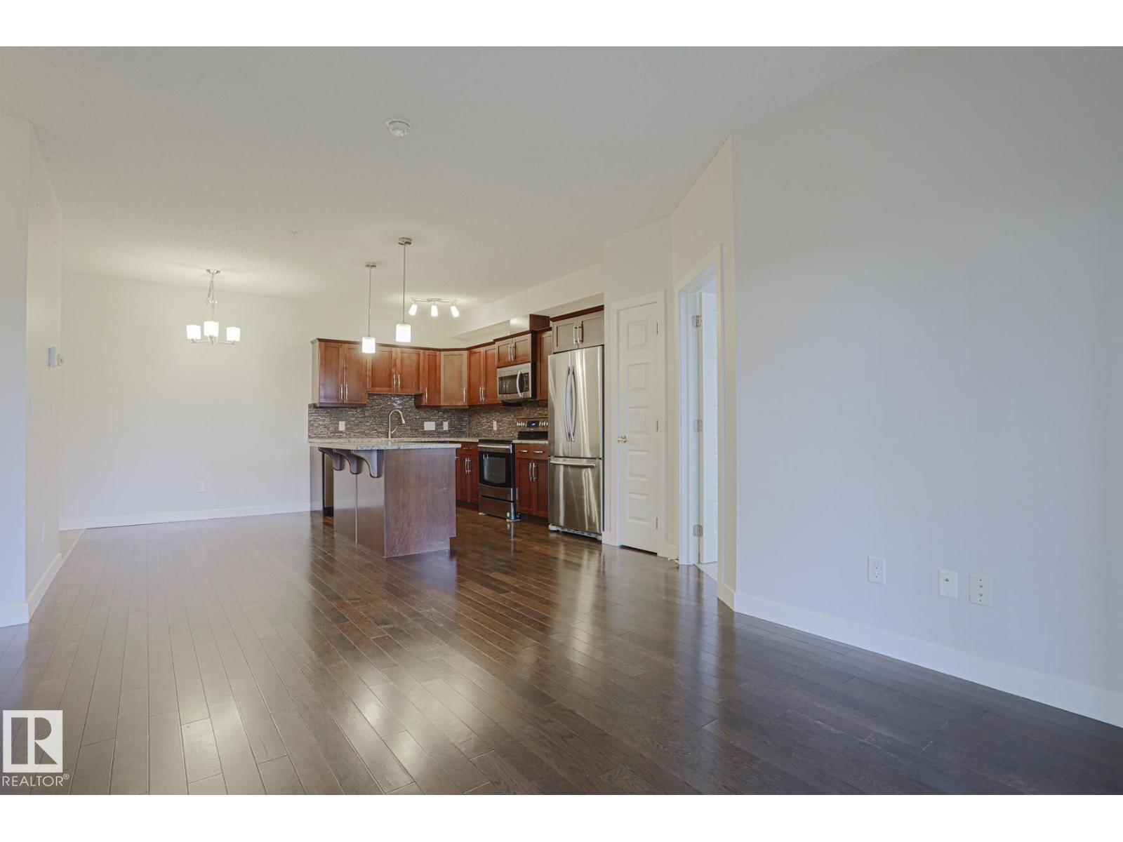 Photo 10 of 205 10530 56 Av Nw, Edmonton AB