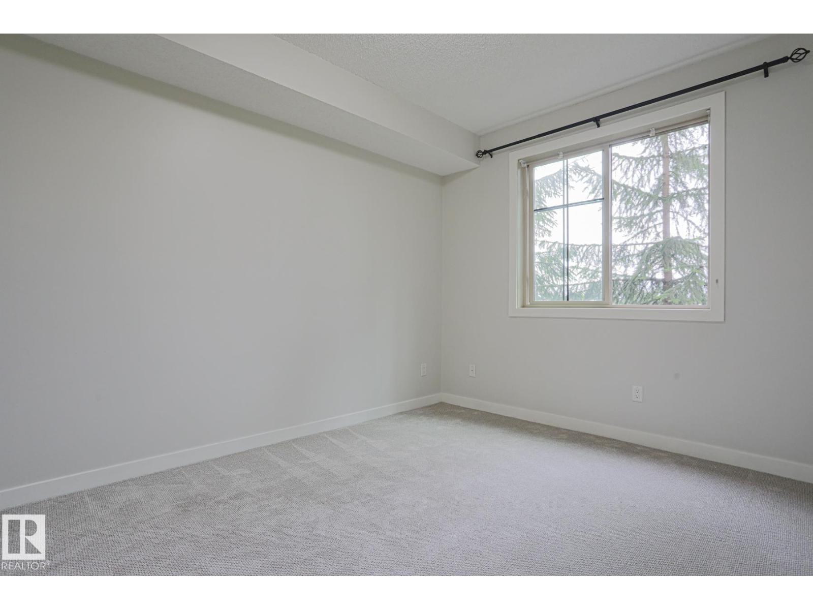 Photo 15 of 205 10530 56 Av Nw, Edmonton AB