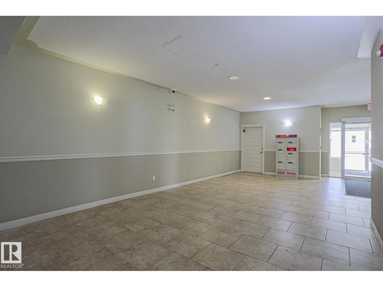 Photo 32 of 205 10530 56 Av Nw, Edmonton AB